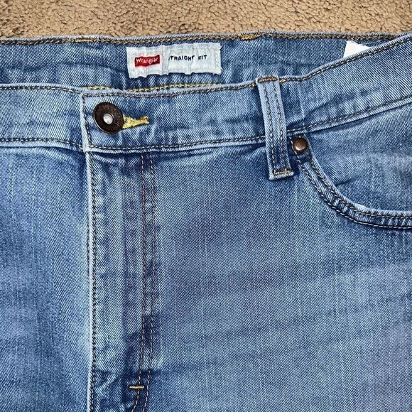 Straight Fit Wrangler - Picture 3 of 4